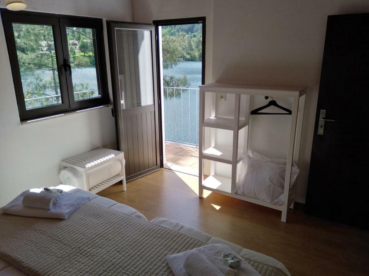 Casa Do Avo Xico - Geres Lake House - 10Pax المظهر الخارجي الصورة
