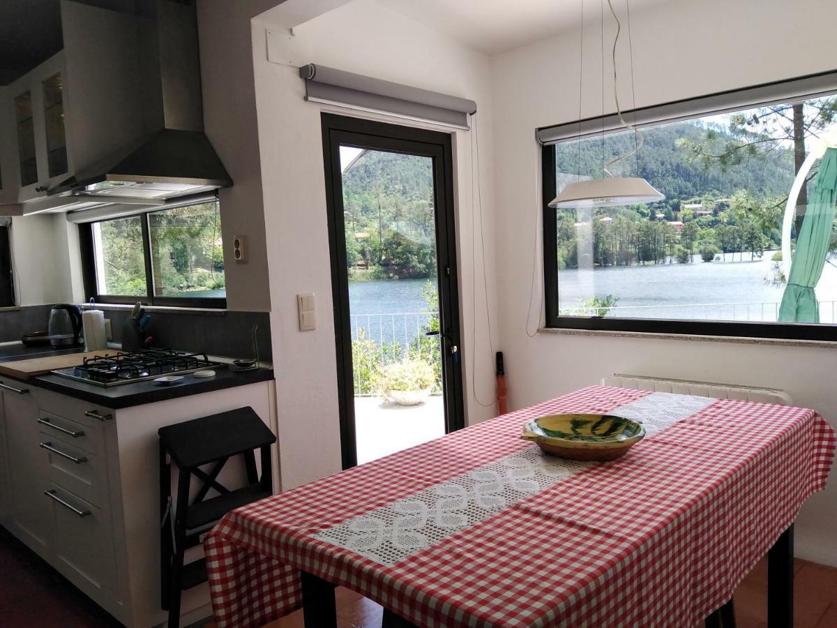 Casa Do Avo Xico - Geres Lake House - 10Pax المظهر الخارجي الصورة