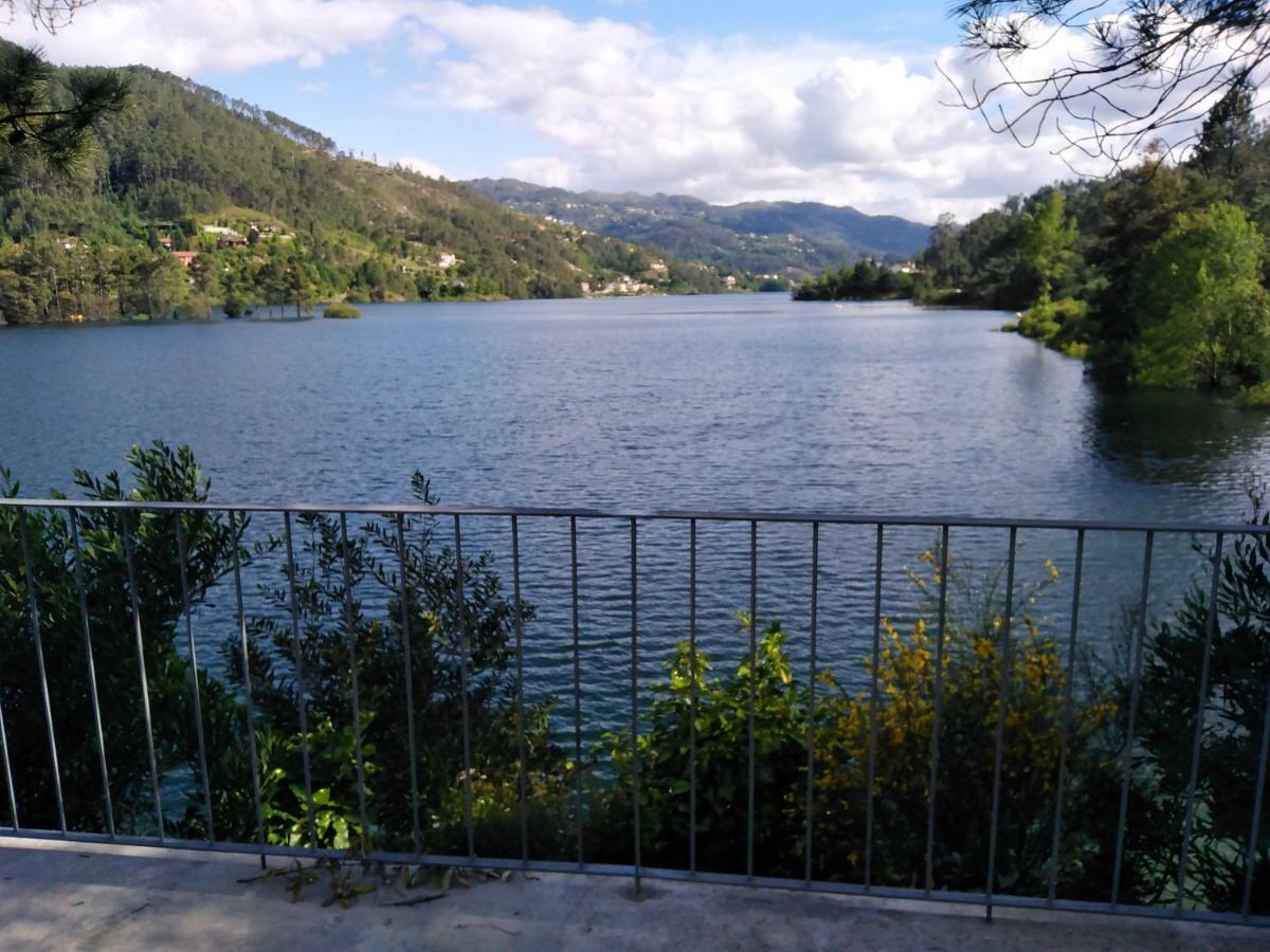 Casa Do Avo Xico - Geres Lake House - 10Pax المظهر الخارجي الصورة