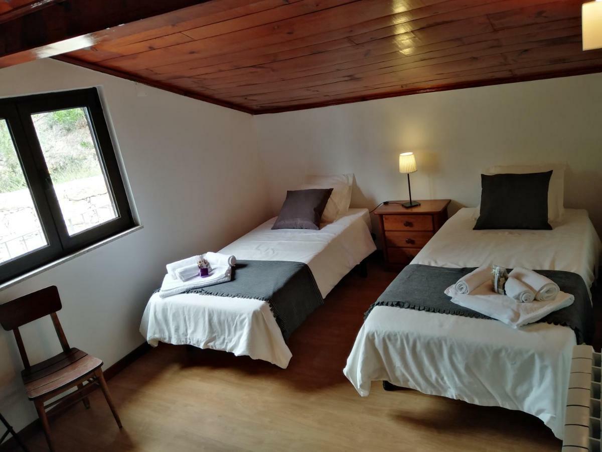 Casa Do Avo Xico - Geres Lake House - 10Pax المظهر الخارجي الصورة